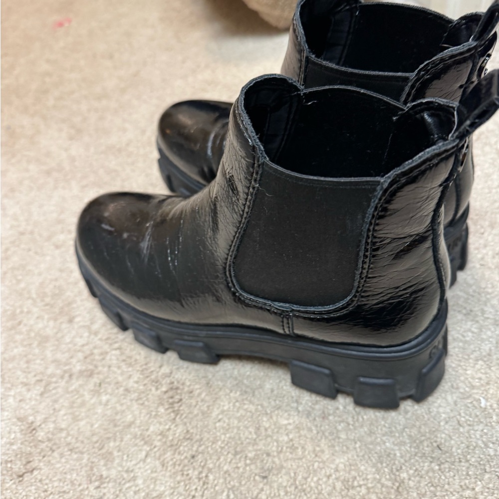 Black boots - Picture 5 of 5